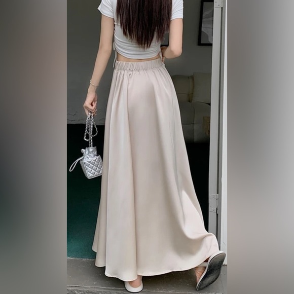 Tan Long A-Line Skirt with Elastic High Waist Elegant Casual Long Skirt_Spring - Picture 2 of 6
